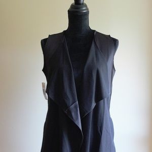 Black stylish woven top vest